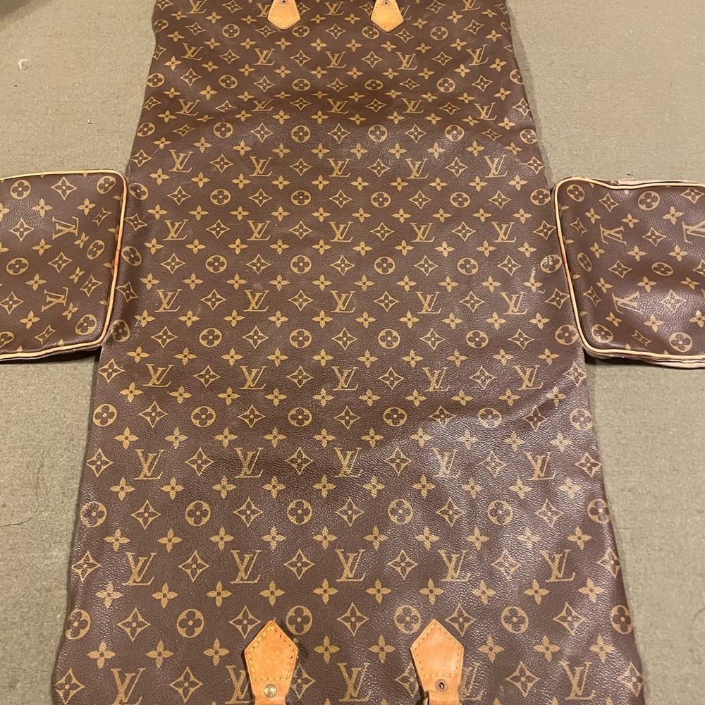 Upcycled Louis Vuitton Brown Monogram Keyring with Gold Hardware - Picture 7 of 8